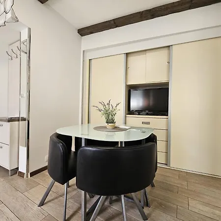 Cherry - Old Town Split