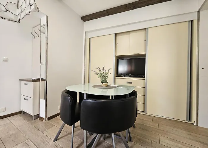 Cherry - Old Town Split